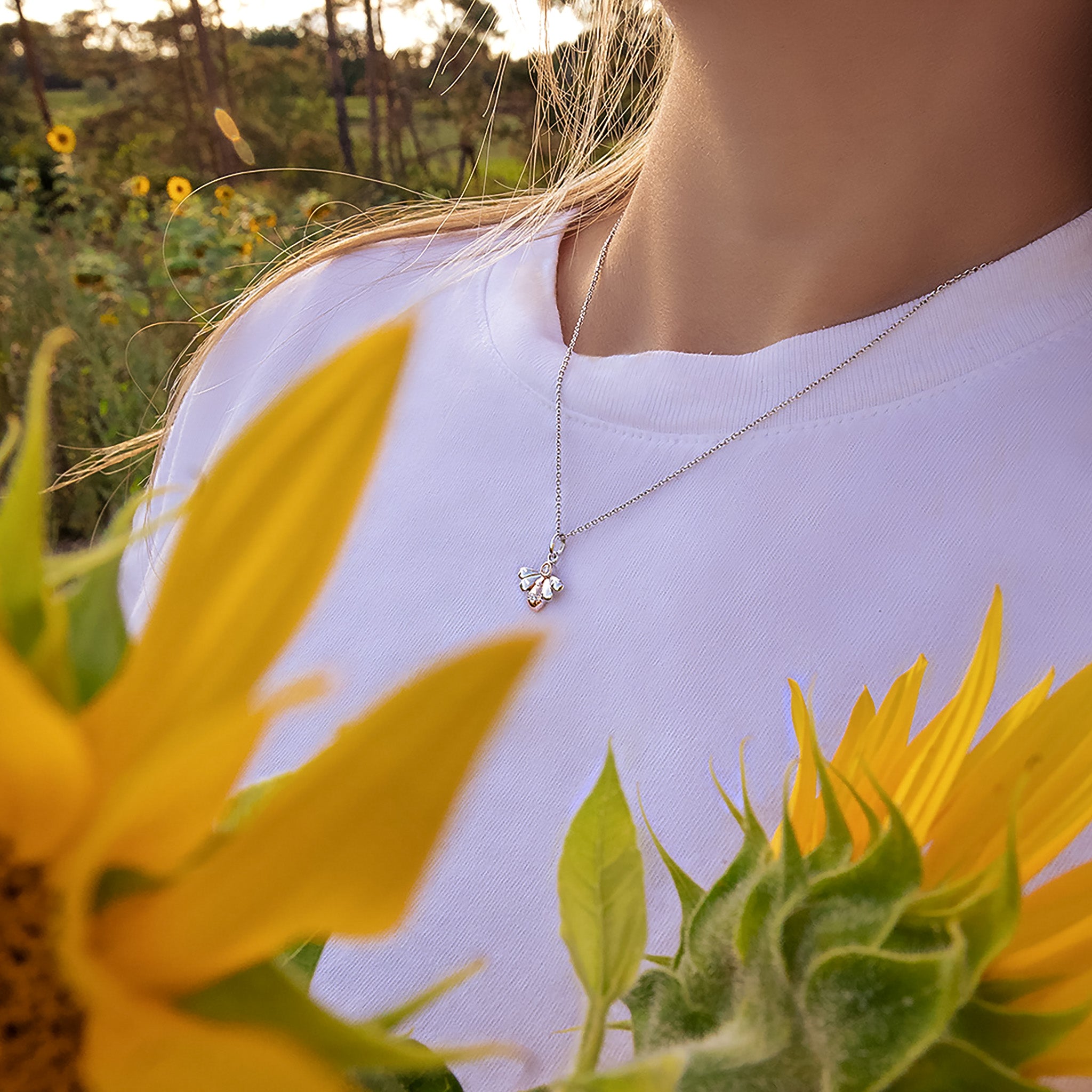 Golden Bee Halskette