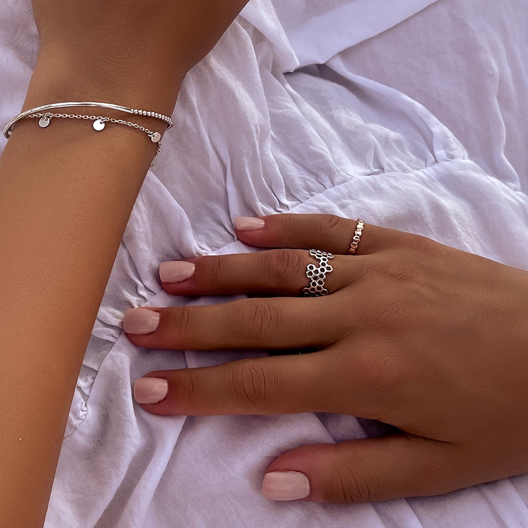 Honeyline Ring