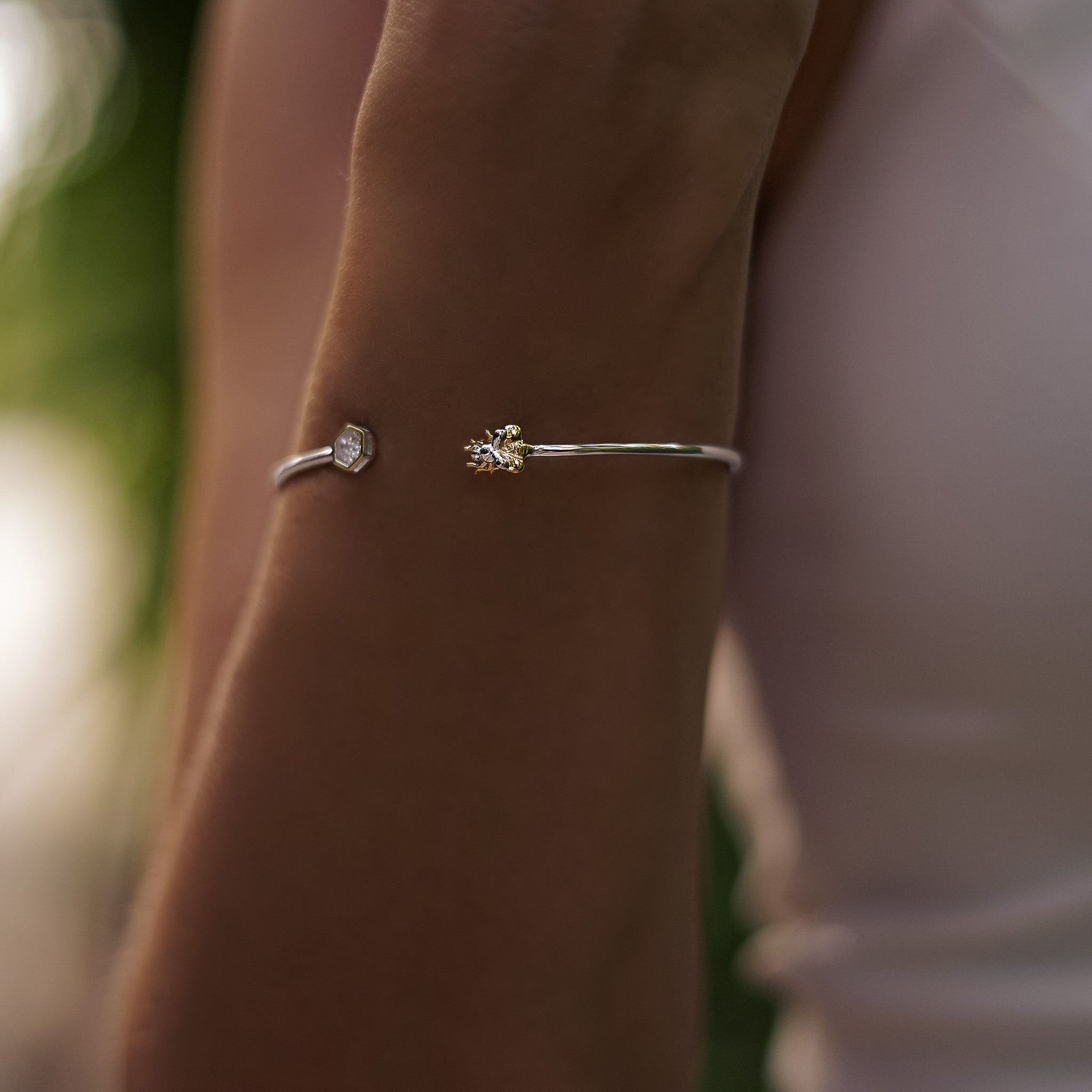 Bee In Flight Armband